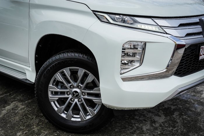 2023 MITSUBISHI PAJERO SPORT
