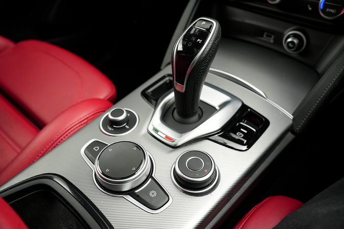 2023 Alfa Romeo Stelvio Veloce