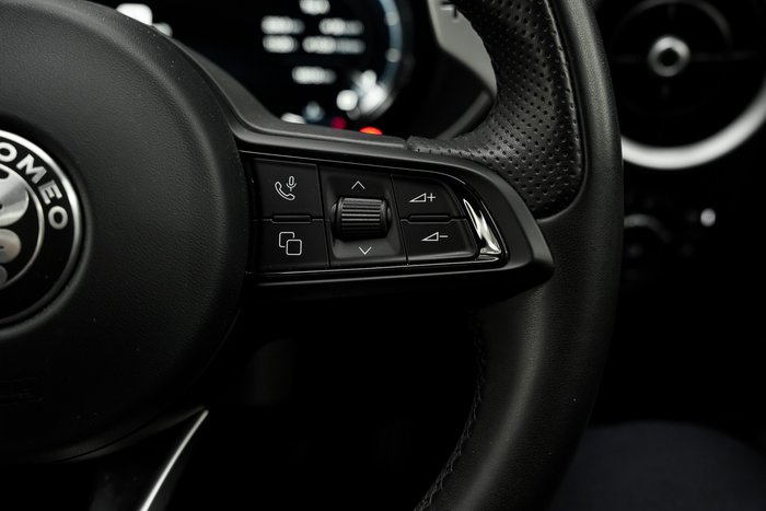 2023 Alfa Romeo Stelvio Veloce