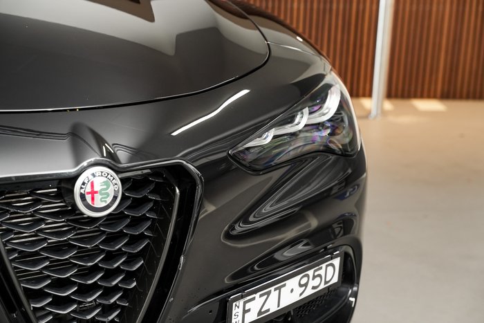 2023 Alfa Romeo Stelvio Veloce