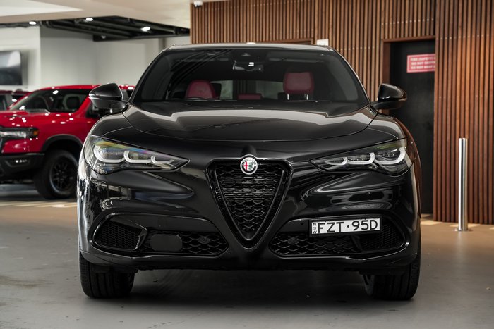 2023 Alfa Romeo Stelvio Veloce