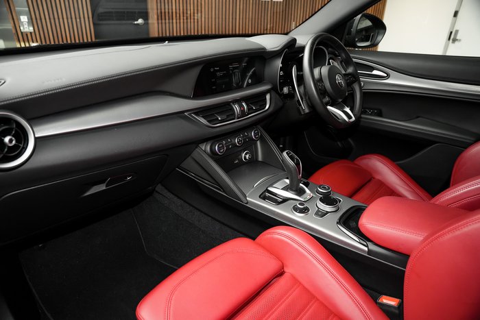 2023 Alfa Romeo Stelvio Veloce