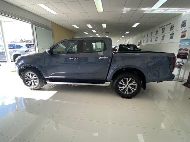 2025 ISUZU D-MAX LSU+
