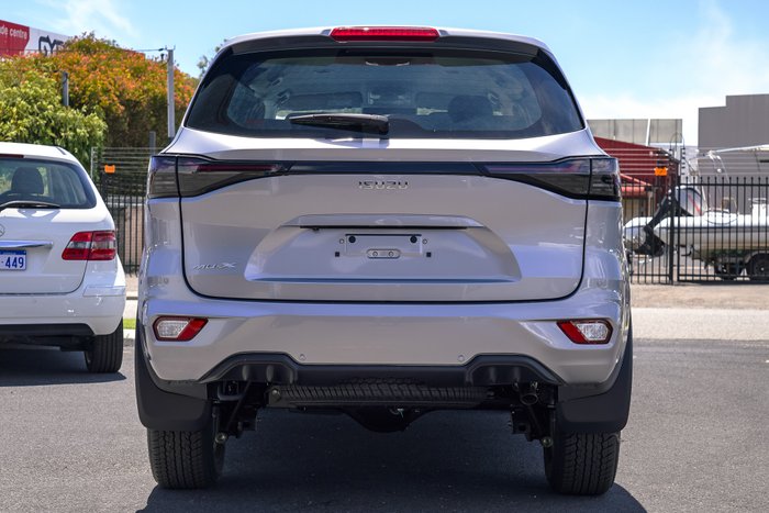2025 Isuzu MU-X LS-M