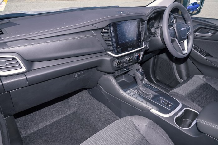 2025 Isuzu MU-X LS-M