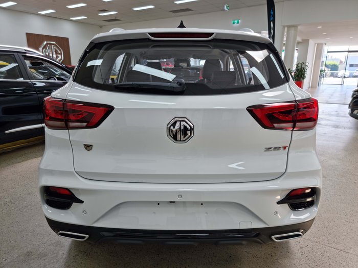 2024 MG ZST Essence