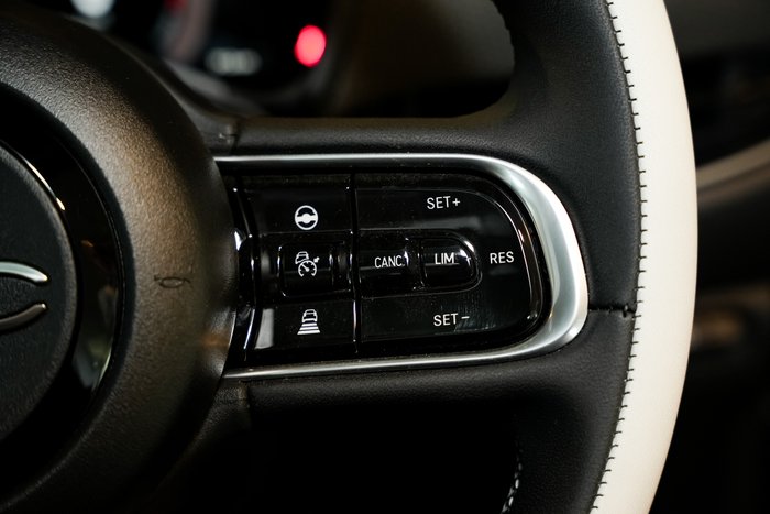 2023 Fiat 500e La Prima