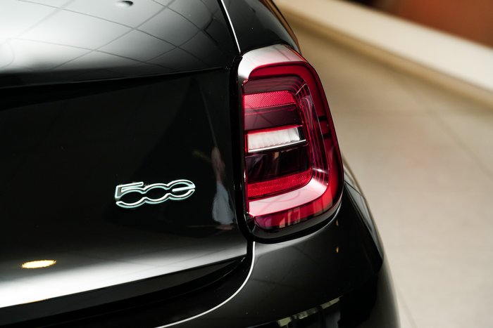 2023 Fiat 500e La Prima