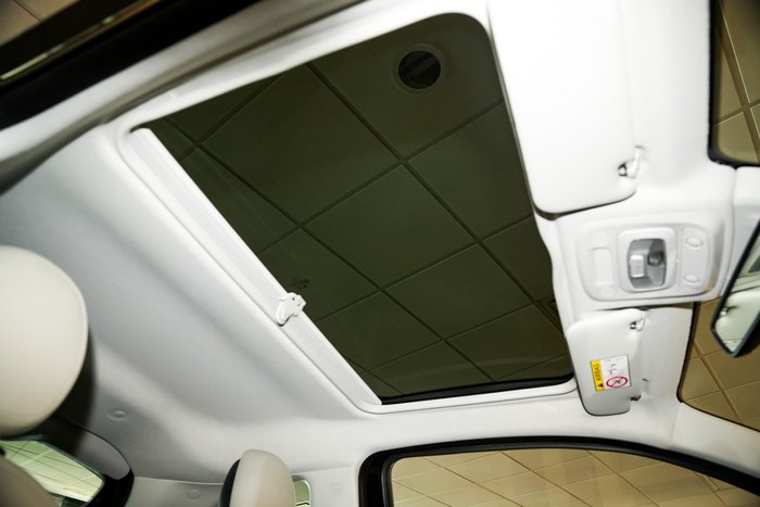 2023 Fiat 500e La Prima