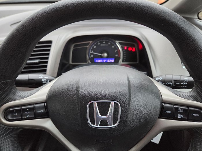 2011 Honda Civic VTi-L 8th Gen MY11 WHITE