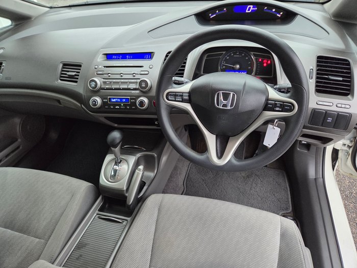 2011 Honda Civic VTi-L 8th Gen MY11 WHITE