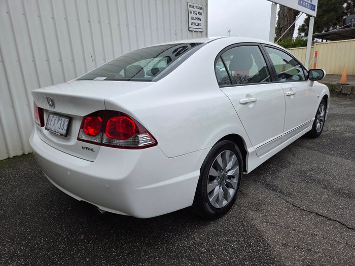 2011 Honda Civic VTi-L 8th Gen MY11 WHITE