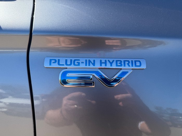 2019 MITSUBISHI OUTLANDER GREY