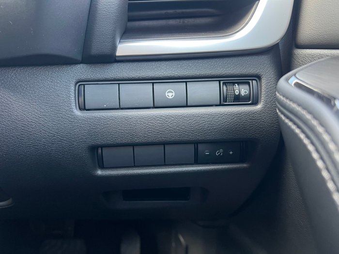 2025 Nissan X-TRAIL ST-L 2WD