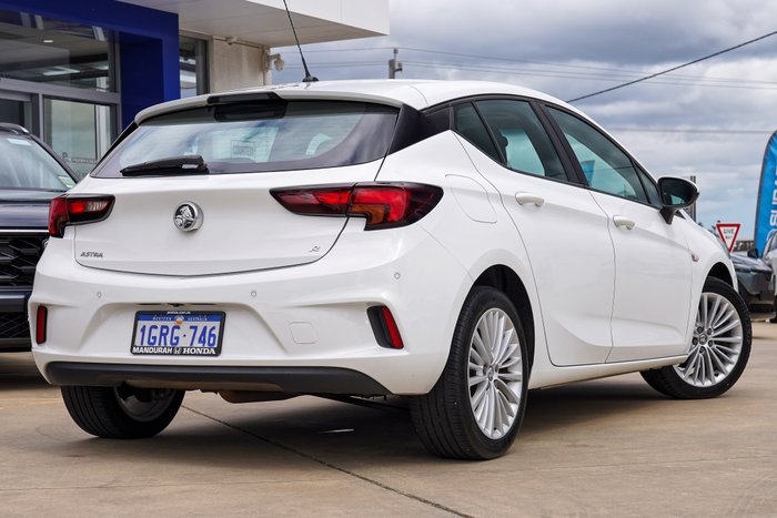 2017 Holden Astra R