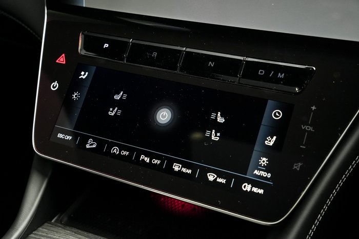 2025 Maserati Grecale MODENA 330HP HYBRID Bianco Banchisa-240