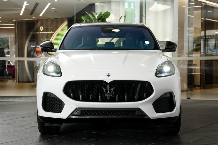2025 Maserati Grecale MODENA 330HP HYBRID Bianco Banchisa-240