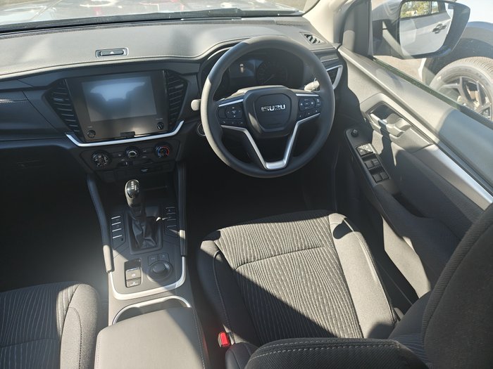 2026 ISUZU MU-X LS-M