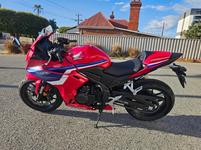 2026 Honda  CBR500R Red