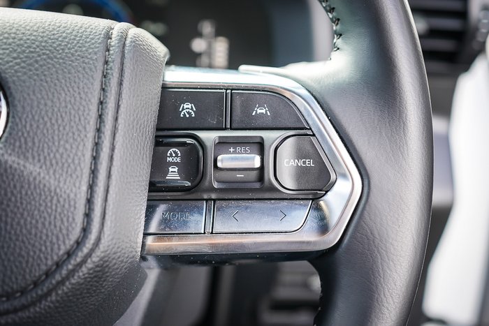 2025 Toyota LANDCRUISER GXL