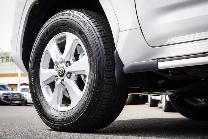 2025 Toyota LANDCRUISER GXL