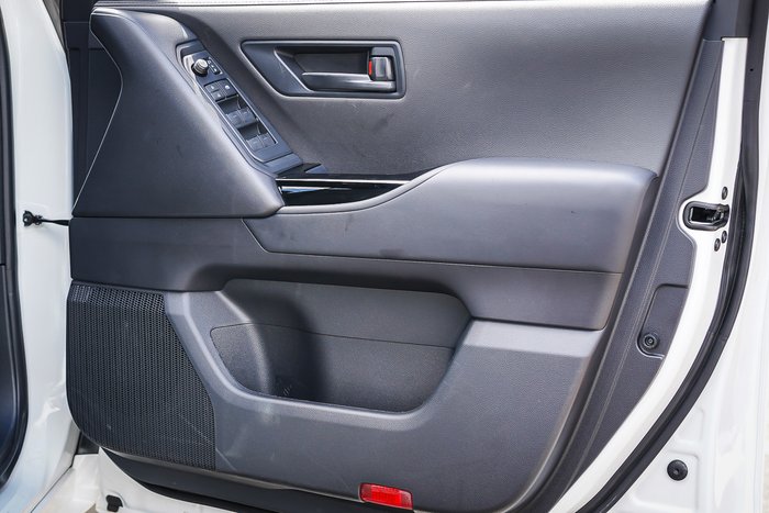 2025 Toyota LANDCRUISER GXL