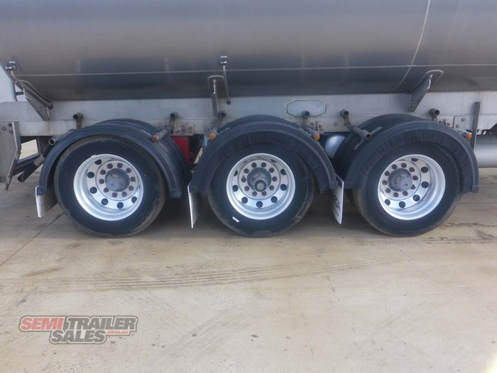 2008 Omega Aluminium Fuel Tanker