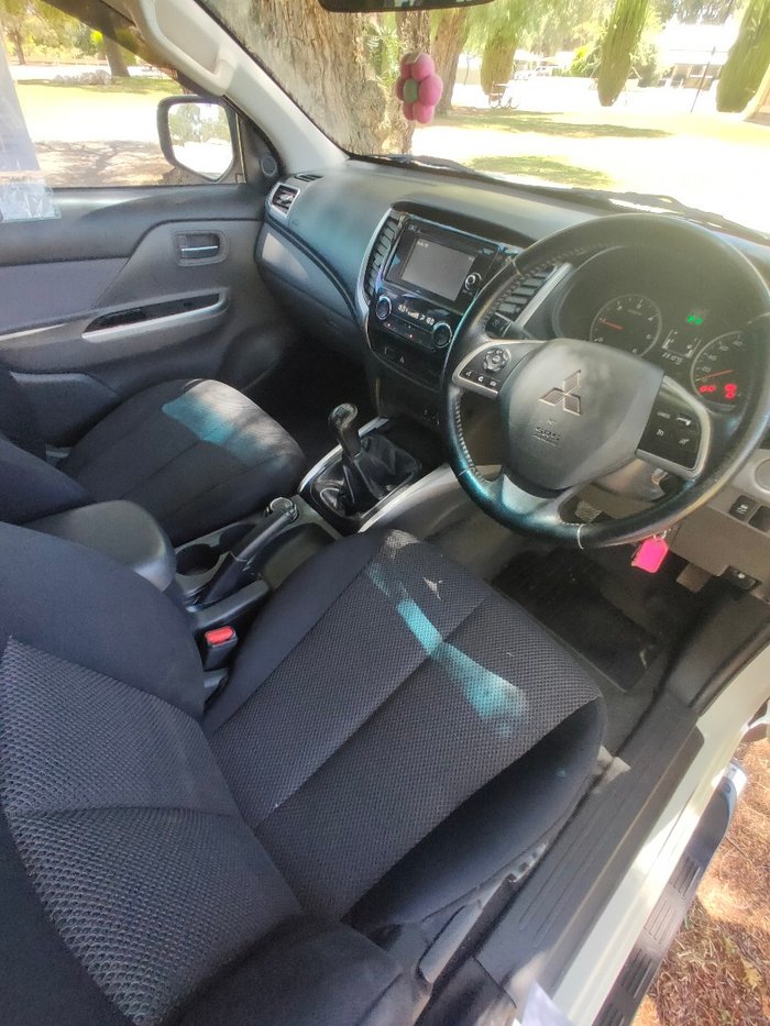 2015 Mitsubishi Triton GLS