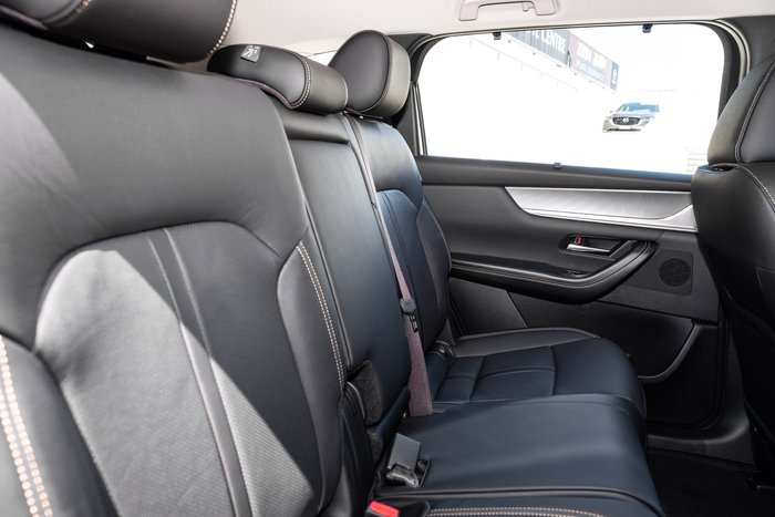 2025 Mazda CX-80 P50e Touring