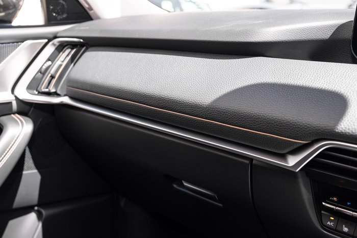 2025 Mazda CX-80 P50e Touring