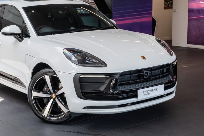 2024 Porsche Macan T