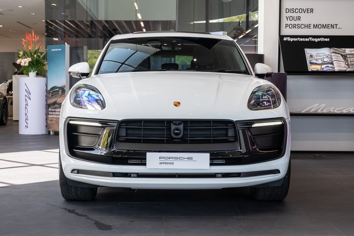 2024 Porsche Macan T