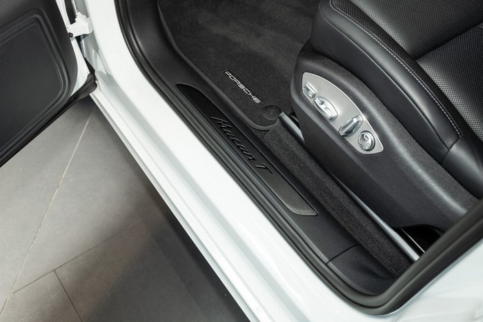 2024 Porsche Macan T