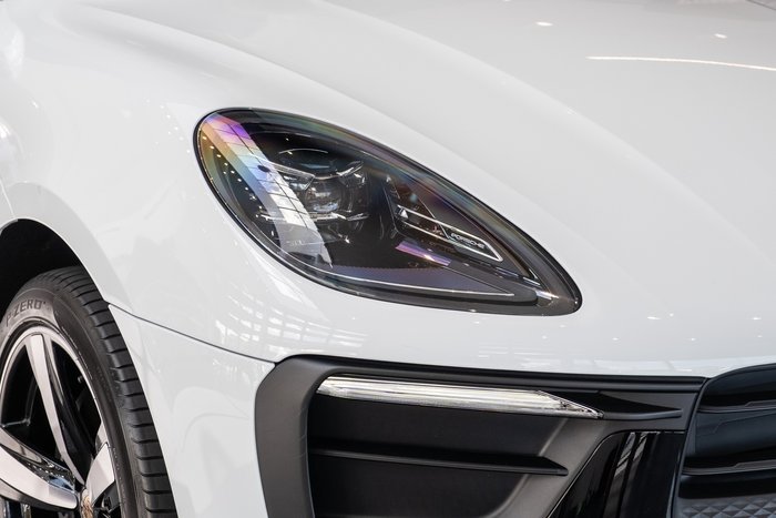 2024 Porsche Macan T