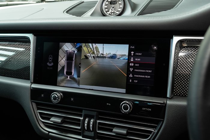 2024 Porsche Macan T