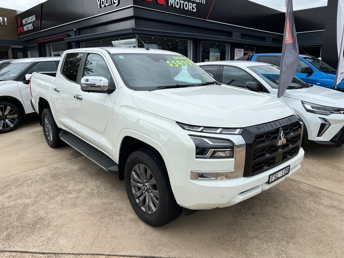 2024 MITSUBISHI TRITON GLS