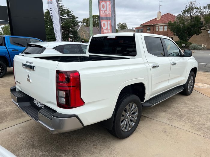 2024 MITSUBISHI TRITON GLS