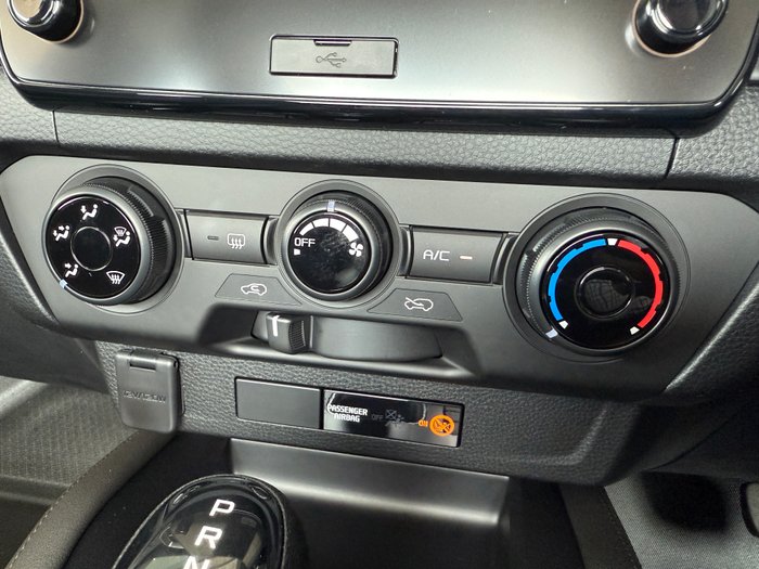 2025 Mazda BT-50 XT