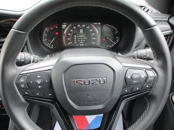 2025 Isuzu MU-X LS-T MY25 White