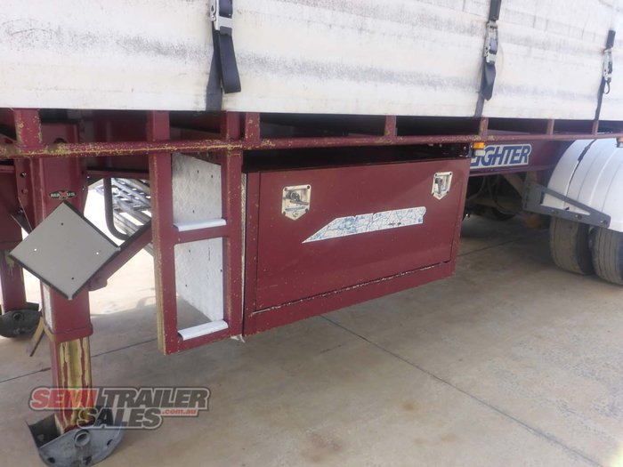 2007 Maxitrans 12 Pallet Curtainsider A Trailer