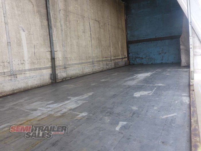 2007 Maxitrans 12 Pallet Curtainsider A Trailer