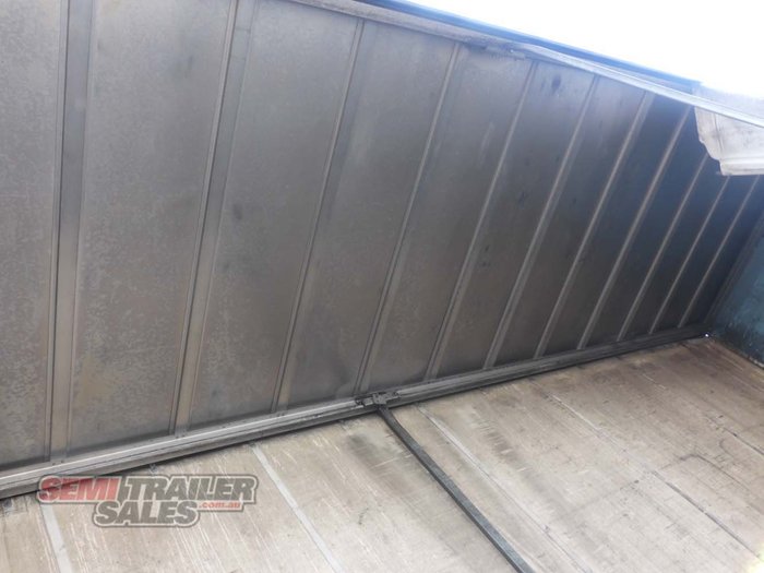 2007 Maxitrans 12 Pallet Curtainsider A Trailer