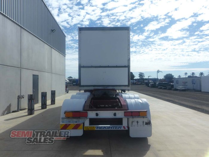 2007 Maxitrans 12 Pallet Curtainsider A Trailer