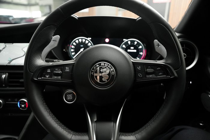 2023 Alfa Romeo Giulia Veloce