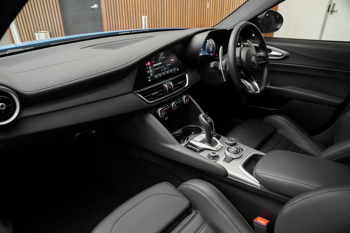 2023 Alfa Romeo Giulia Veloce