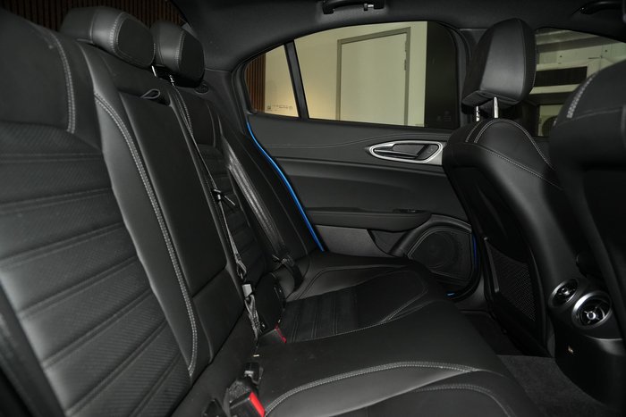 2023 Alfa Romeo Giulia Veloce