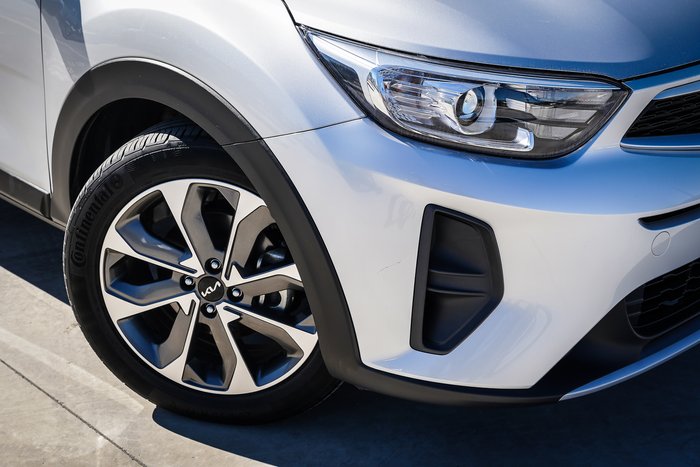 2023 KIA STONIC SPORT