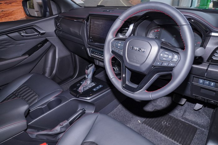 2026 Isuzu D-MAX X-TERRAIN