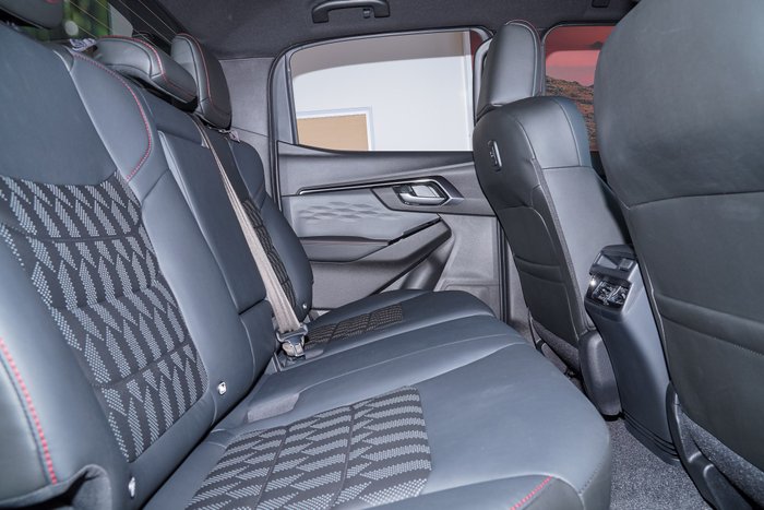 2026 Isuzu D-MAX X-TERRAIN