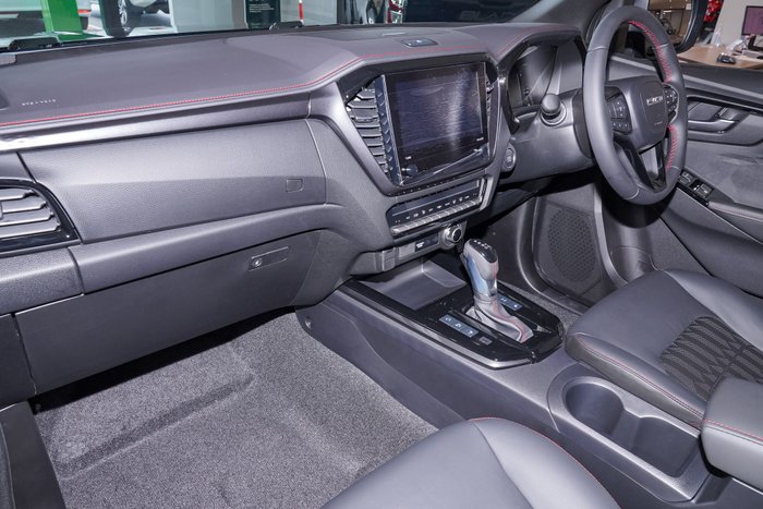 2026 Isuzu D-MAX X-TERRAIN